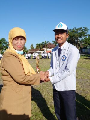 JUARA 2 LOMBA POSTER TEMA KEBERSIHAN LINGKUNGAN KEMAH LOMBA TINGKAT II KWARRAN PAKEM