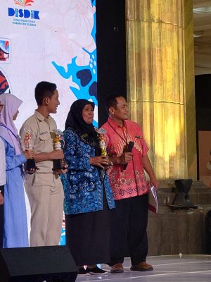 STAND TERBAIK FESTIVAL P5 (PROJEK PENGUATAN PROFIL PELAJAR PANCASILA) DINAS PENDIDIKAN KABUPATEN SLEMAN TAHUN 2024 STAND TERBAIK FESTIVAL P5 (PROJEK PENGUATAN PROFIL PELAJAR PANCASILA) DINAS PENDIDIKAN KABUPATEN SLEMAN TAHUN 2024