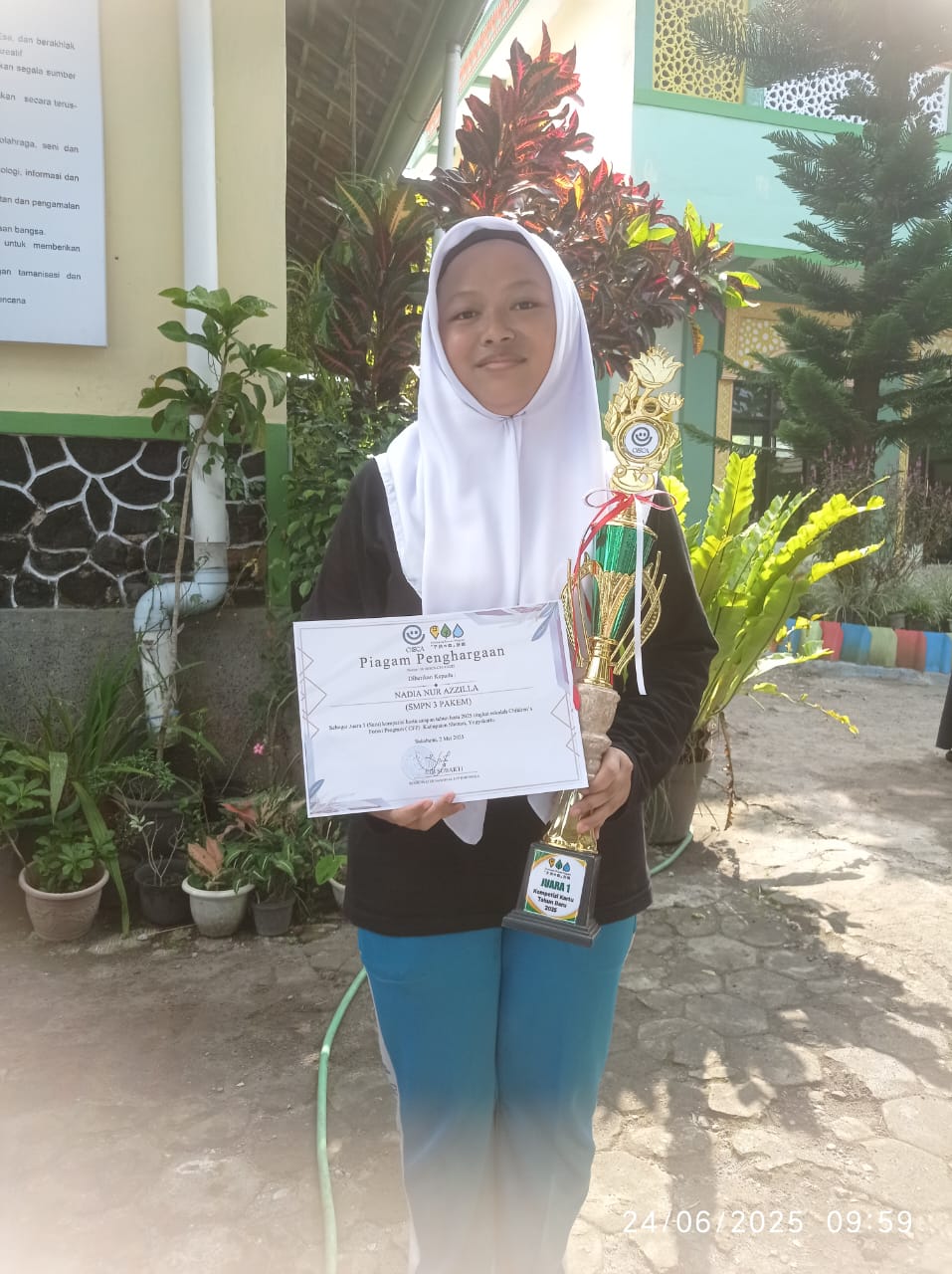 JUARA 1 KOMPETISI KARTU UCAPAN TAHUN BARU 2025 TINGKAT SEKOLAH CFP KABUPATEN SLEMAN